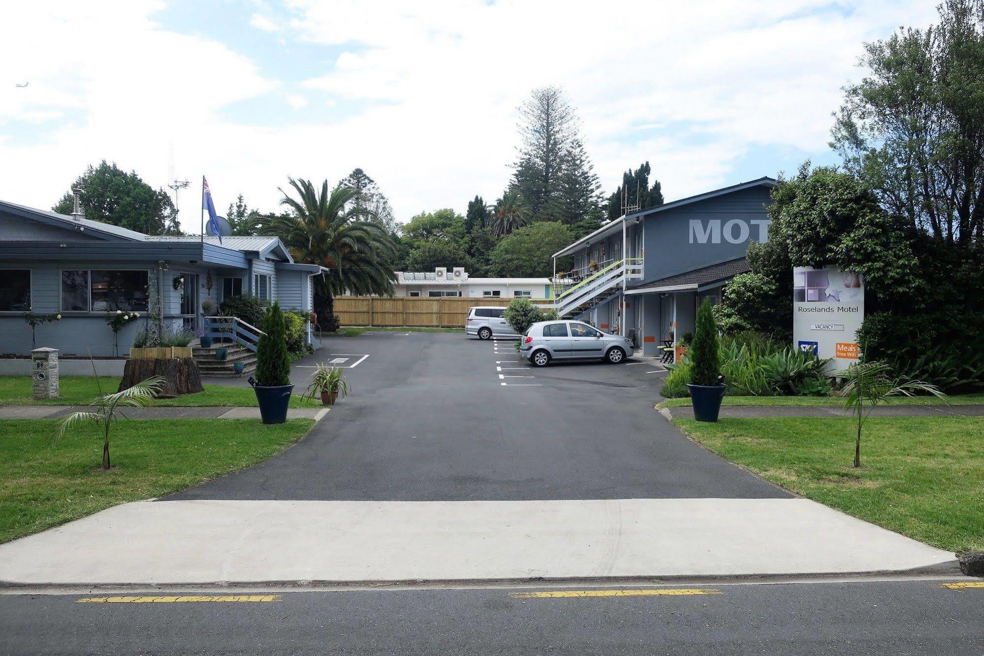 Roselands Motel Tauranga Eksteriør billede